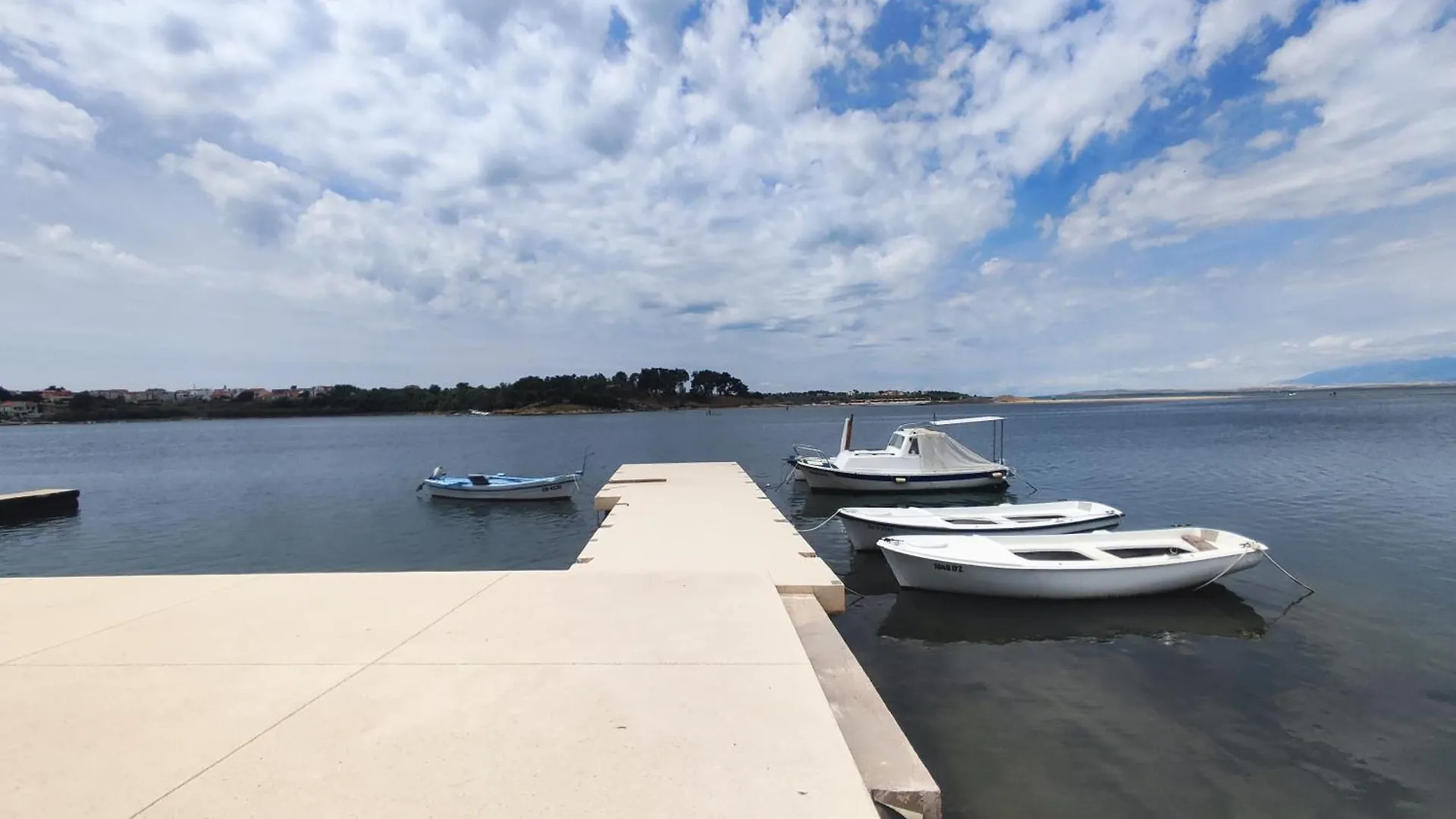 Best Buy Seaview Holiday Retro Apartments & Rooms Giovanni Nin Croatia
