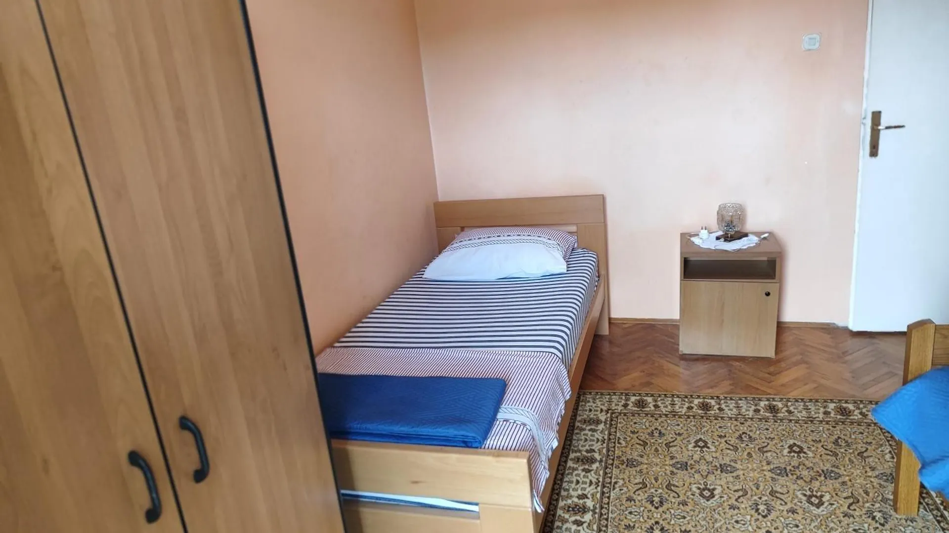 Best Buy Seaview Holiday Retro Apartments & Rooms Giovanni Nin 0*,