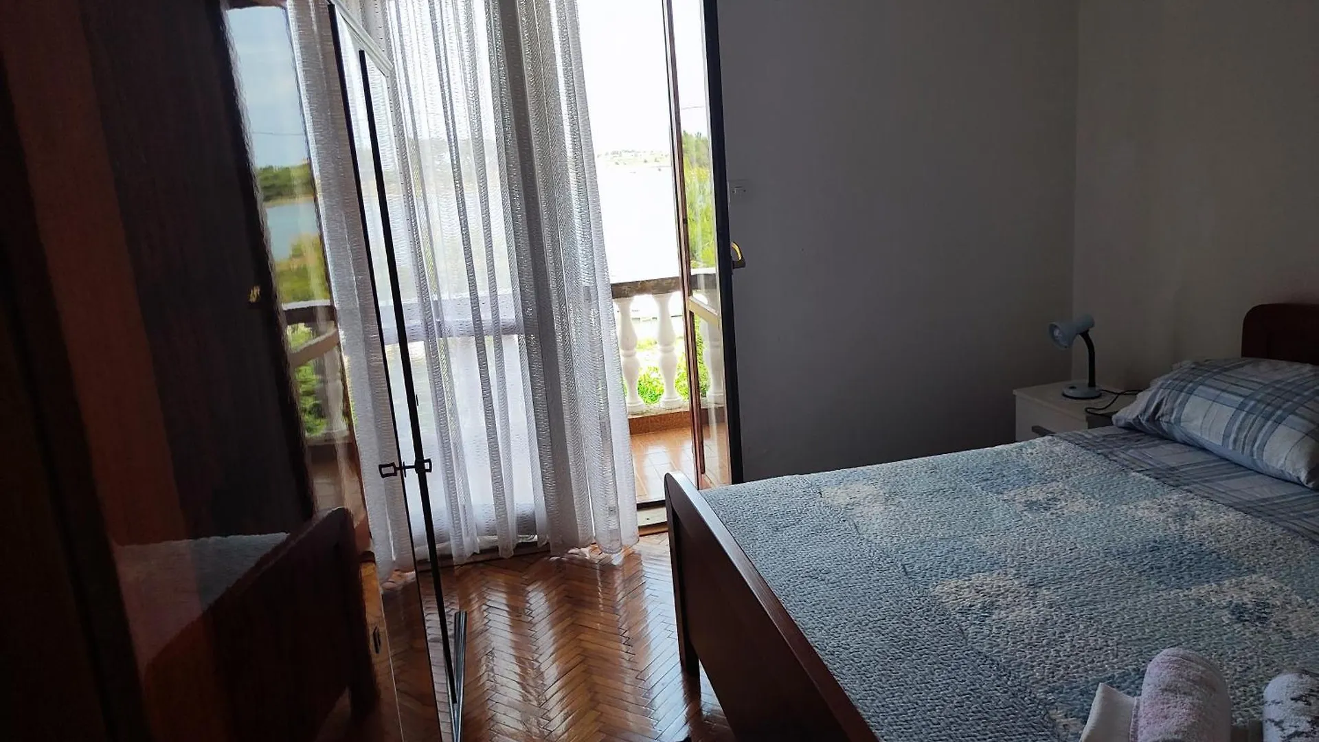 Best Buy Seaview Holiday Retro Apartments & Rooms Giovanni Nin